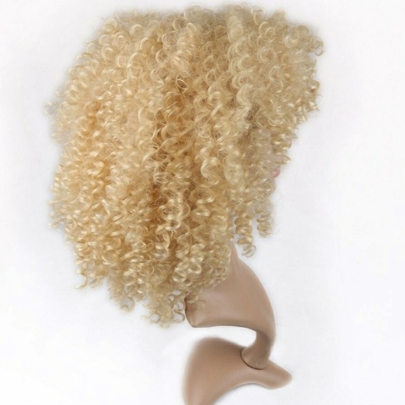 BLONDE CURLY WIG *NWT* - Picture 6 of 13